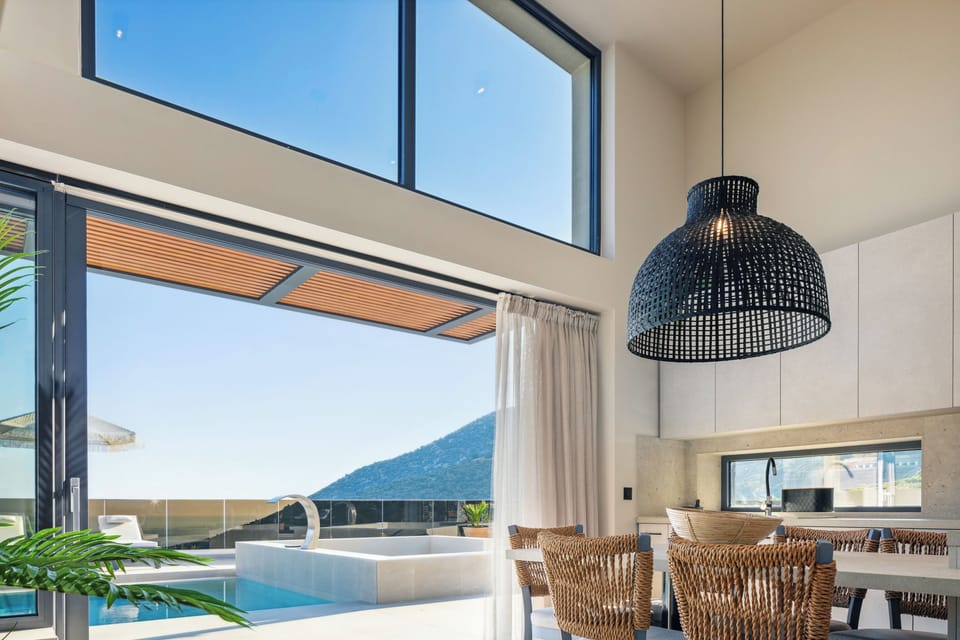 Seamless indoor and outdoor connection