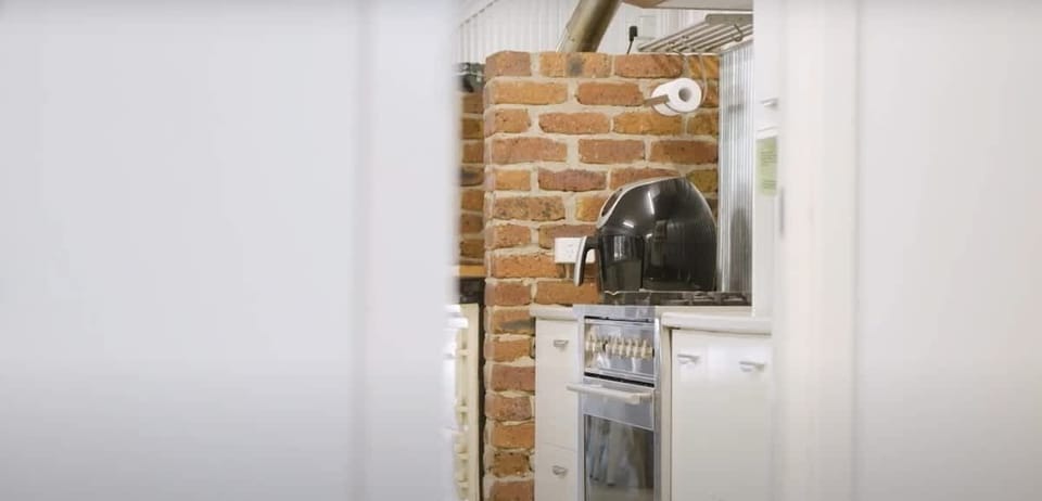 4 Winston, Air fryer and Gas range