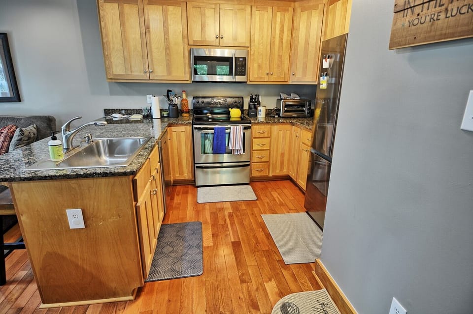 Fully Stock Kitchen with Keurig Maker
