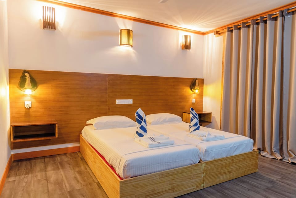 Deluxe Double or Twin Room | Individually decorated, individually furnished, blackout drapes