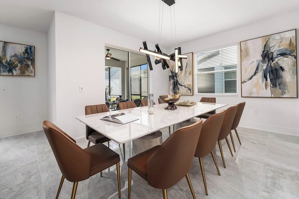 Dining Room *Highlight*