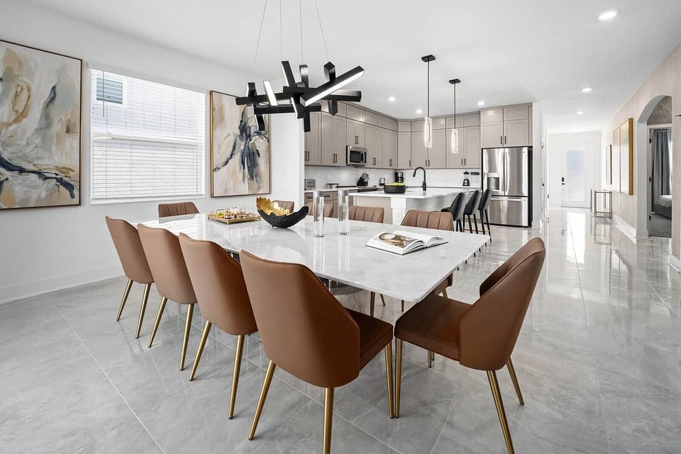 Dining Room *Highlight*