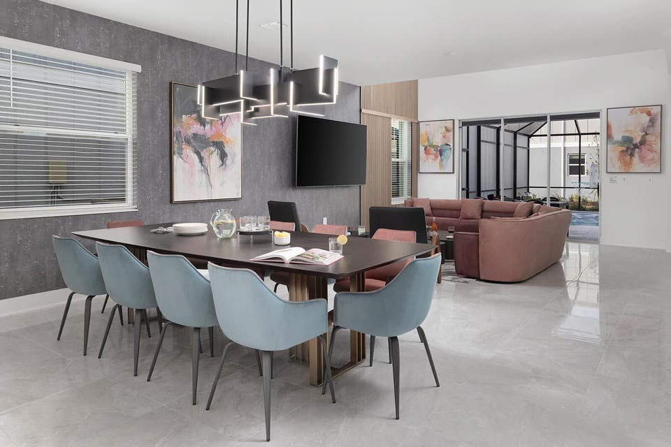 Dining Room *Highlight*
