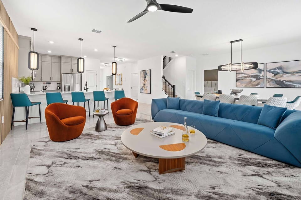 Living Room *Highlight*