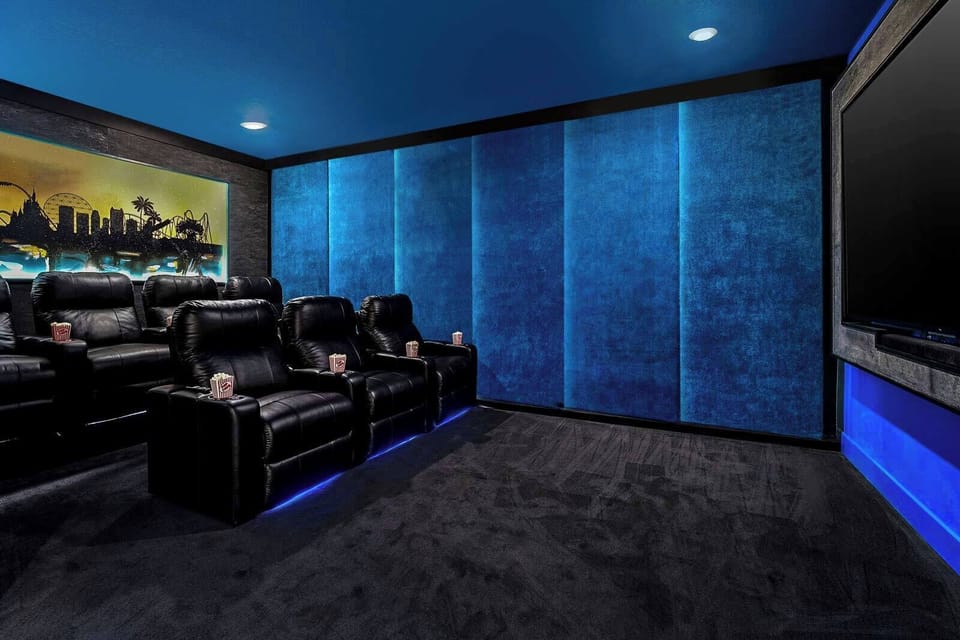Theater & Arcade *Highlight*