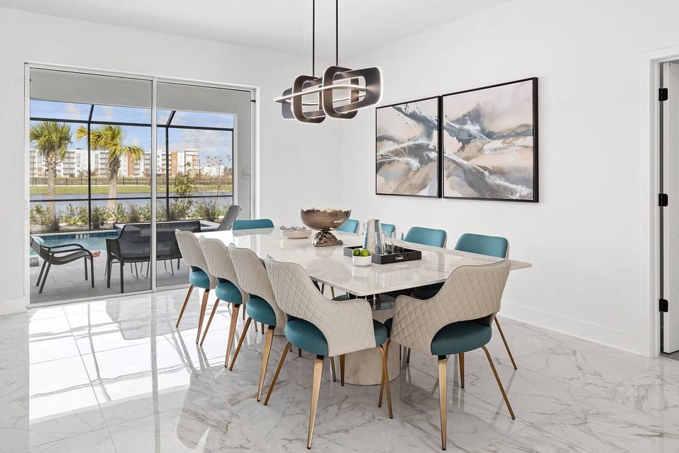 Dining Room *Highlight*