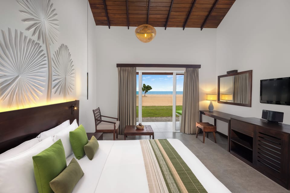 1 bedroom, in-room safe, desk, rollaway beds