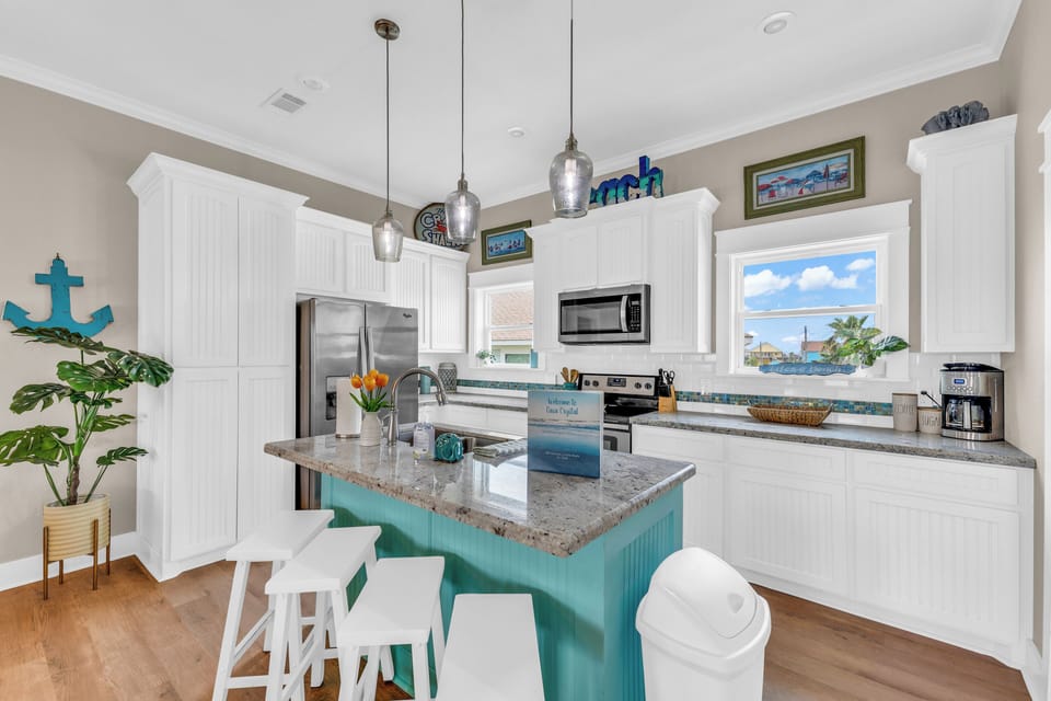Fully equipped Kitchen with stainless steel appliances (1)