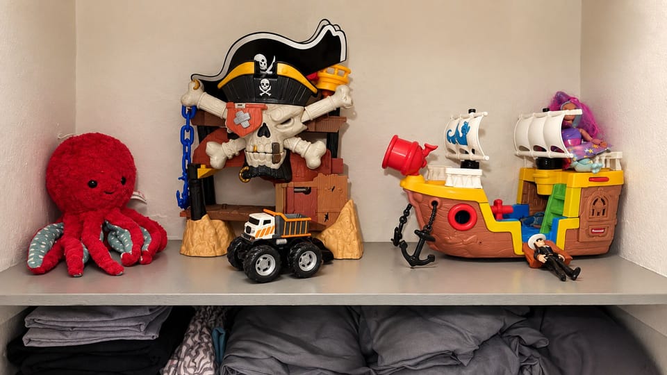 Pirate toys