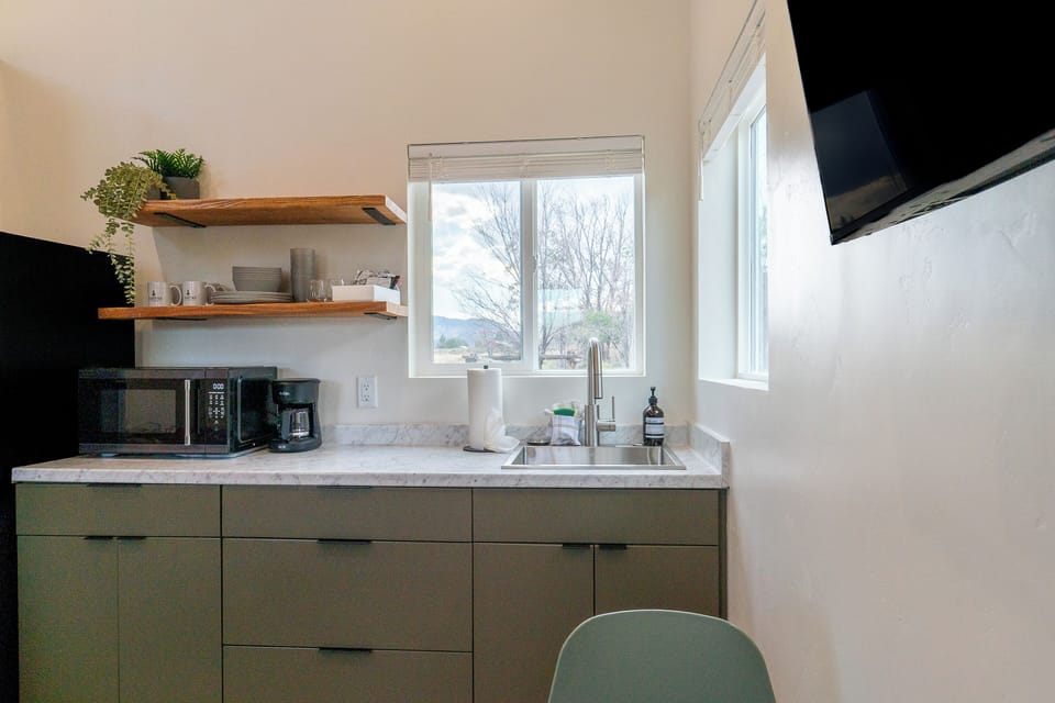 Microwave, coffee/tea maker, paper towels