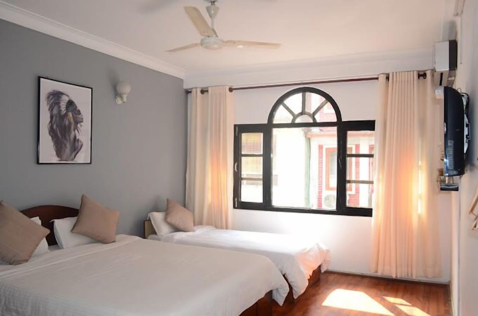 Family Room, Multiple Bedrooms | Desk, laptop workspace, WiFi (free)