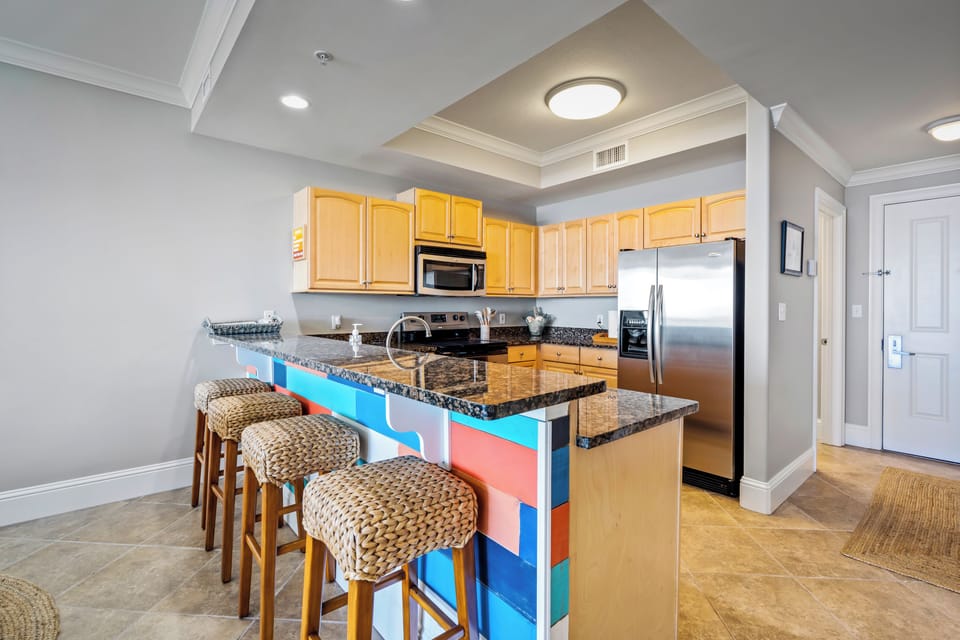 Kitchen Bar 