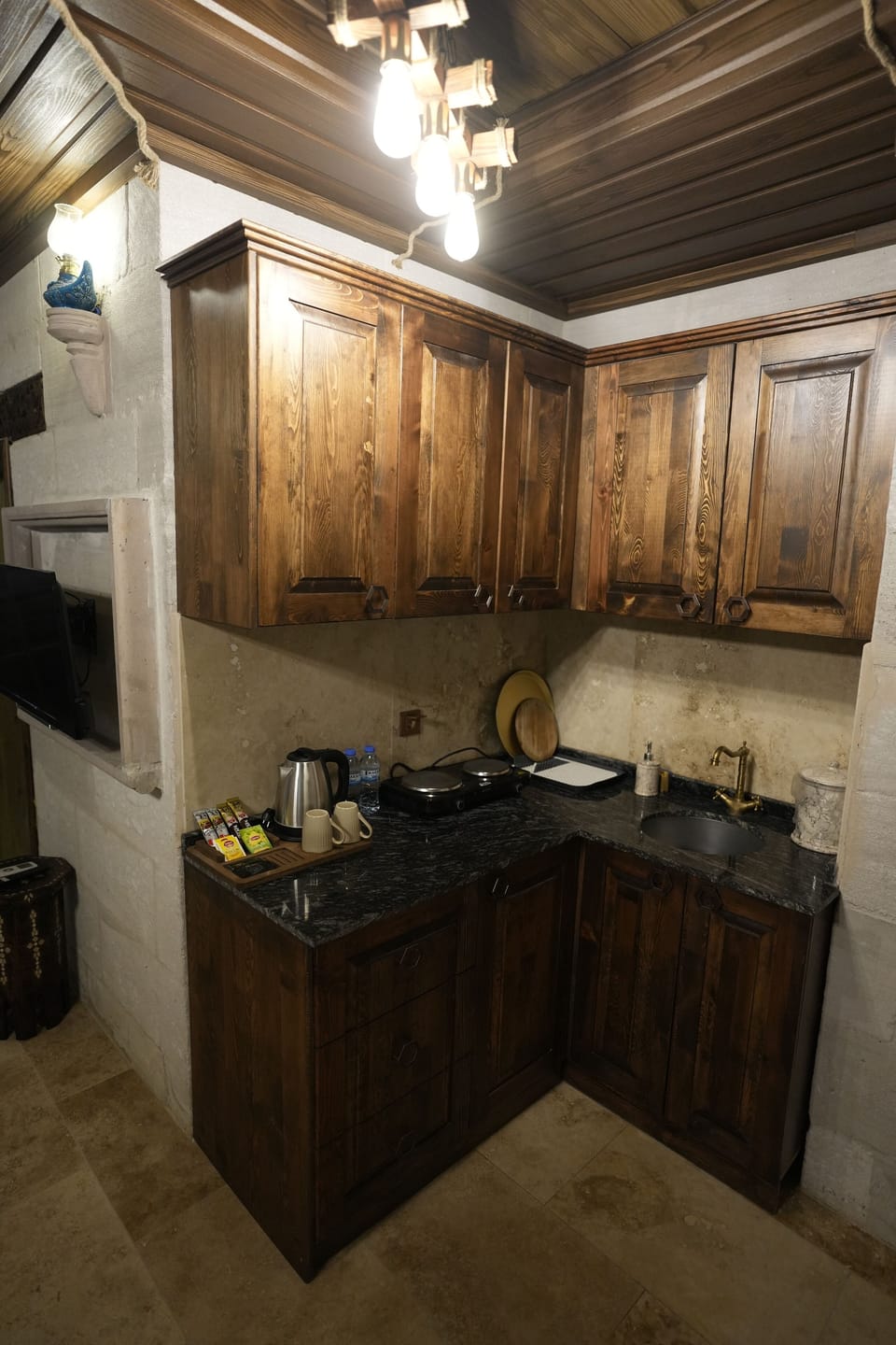 Superior Room | In-room safe, individually decorated, individually furnished, desk