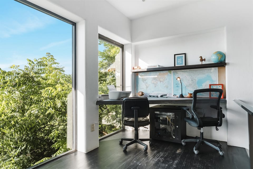Main House office space. We just added a large HDMI monitor for connecting your laptop to.