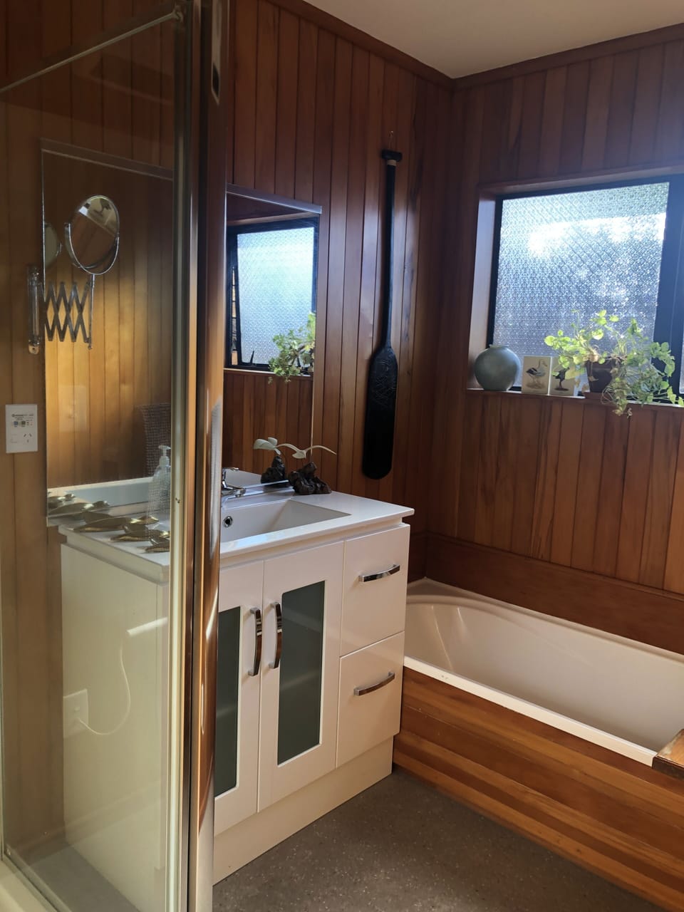 Main bathroom
