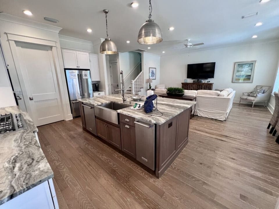 Spacious Kitchen