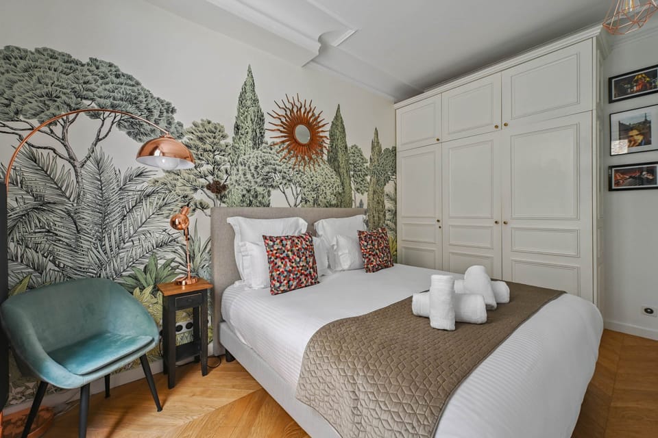 Eiffel Apartment (D2) – La Maison Kléber