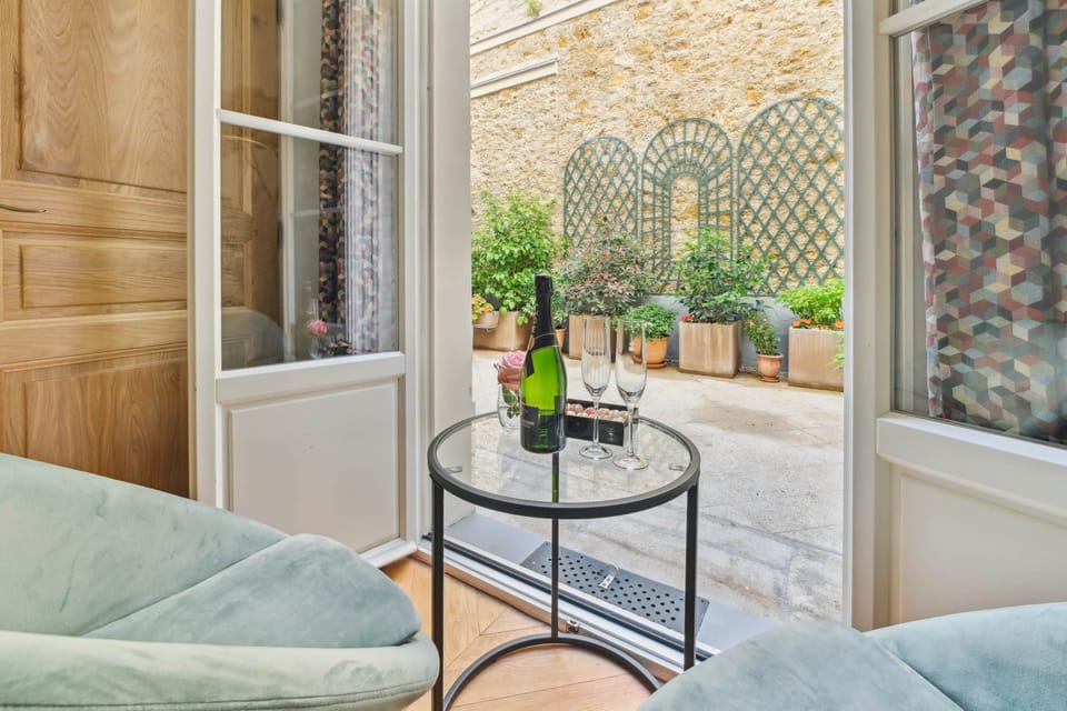 Eiffel Apartment (D2) – La Maison Kléber