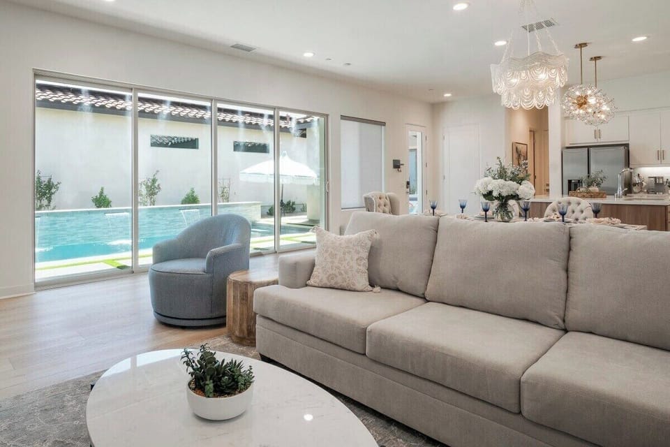 Enjoy the modern living room!