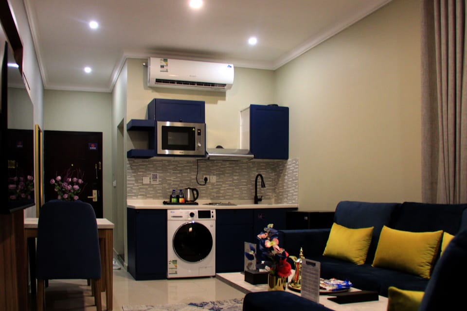 Microwave, electric kettle