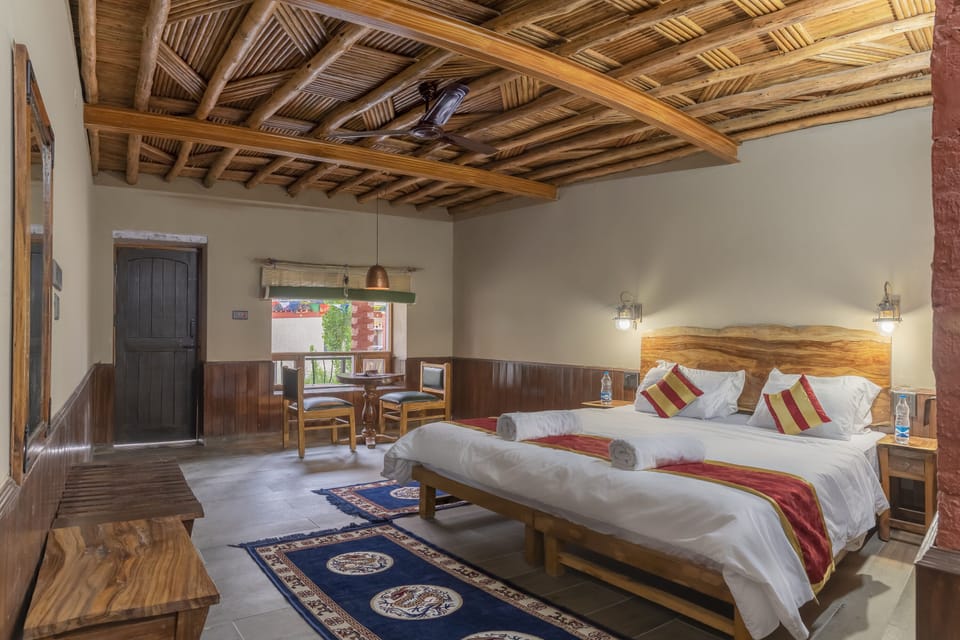 Traditional Cottage, Patio, Mountain View | WiFi (free), bed sheets