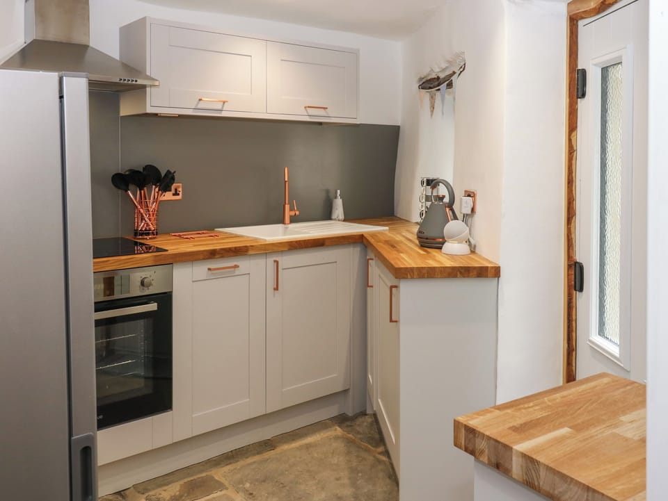 Fridge, dishwasher, electric kettle, toaster