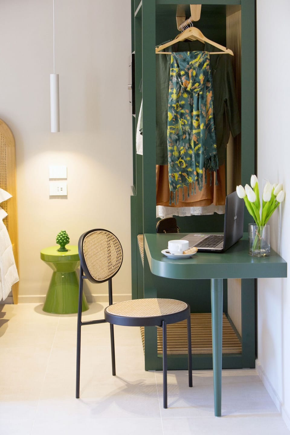 4 bedrooms, premium bedding, memory foam beds, minibar (free items)