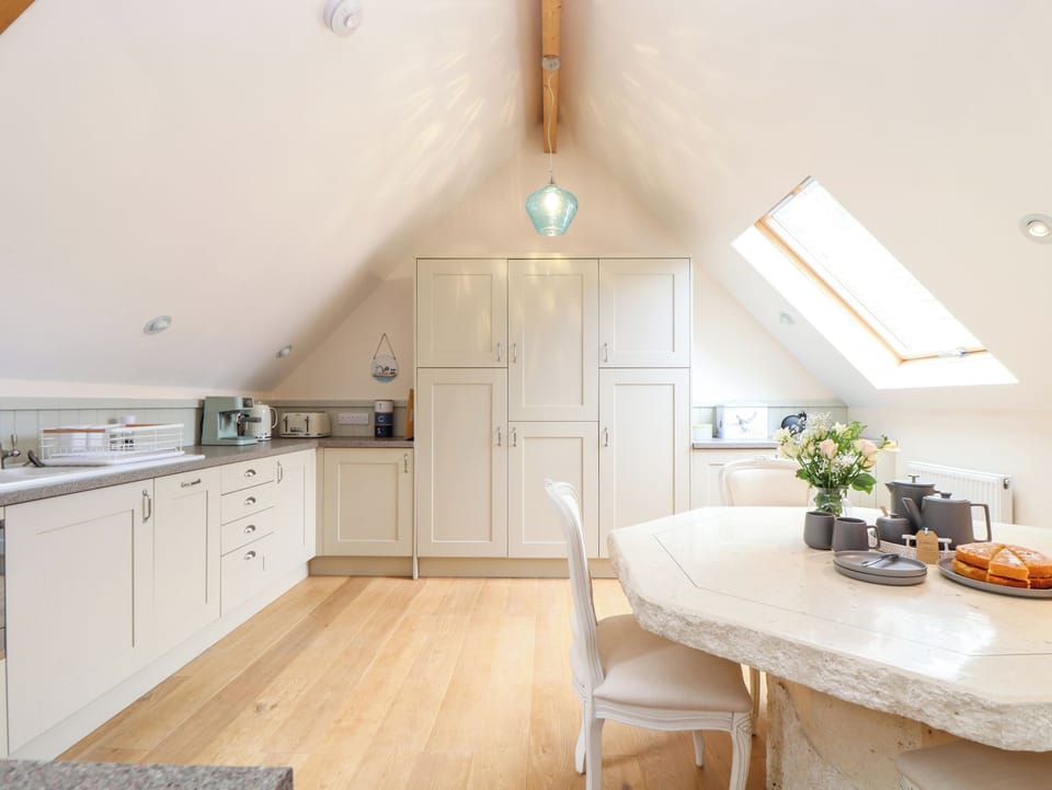 Fridge, dishwasher, electric kettle, toaster