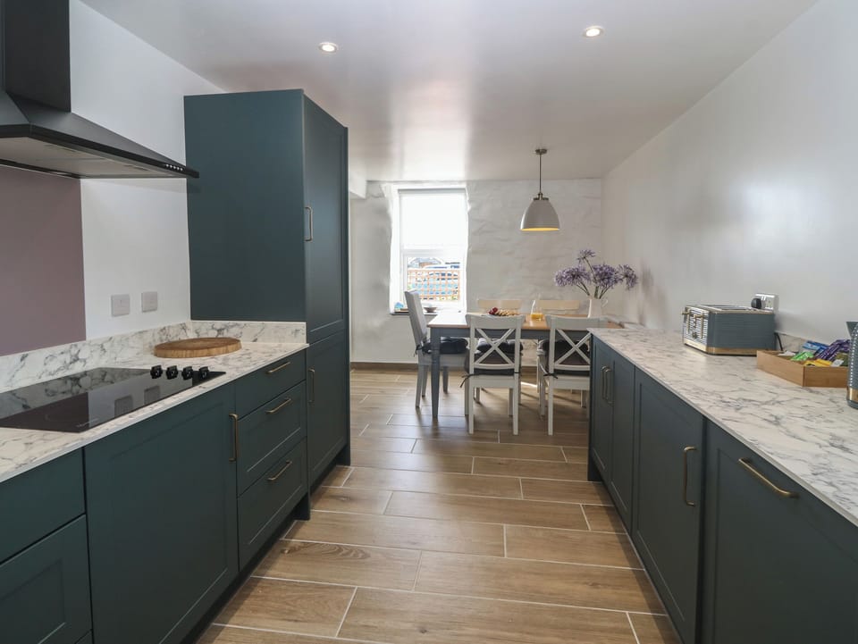 Fridge, dishwasher, electric kettle, toaster