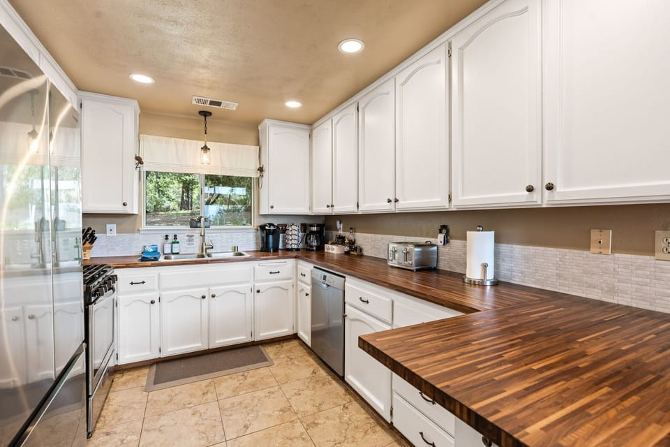 Fully stocked kitchen