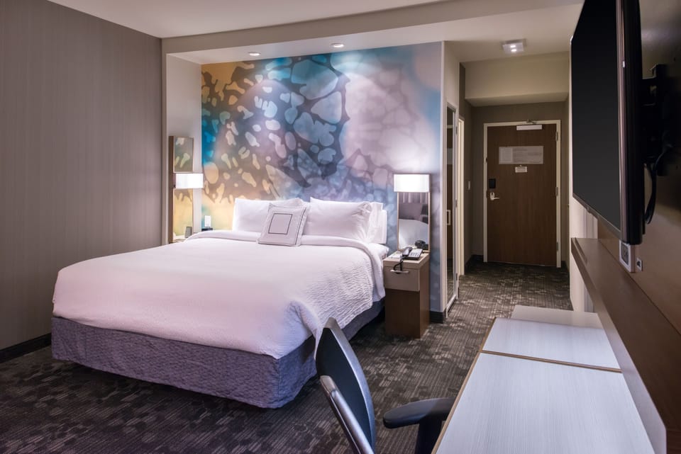 Room, 1 King Bed with Sofa bed | Desk, iron/ironing board, free WiFi, bed sheets