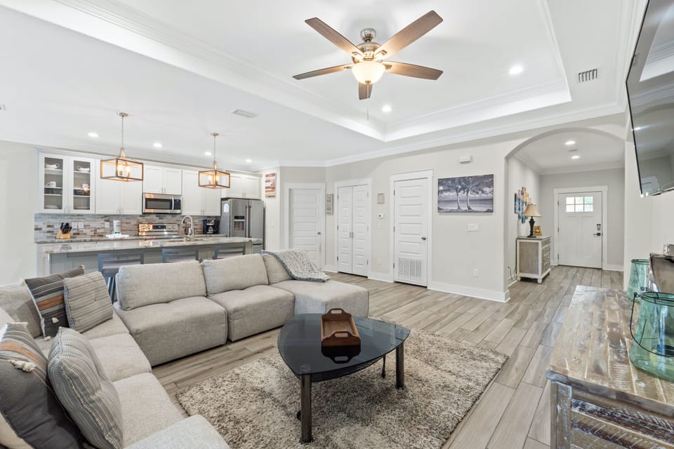 House | Living area | 60-inch Smart TV with digital channels, Netflix, Hulu