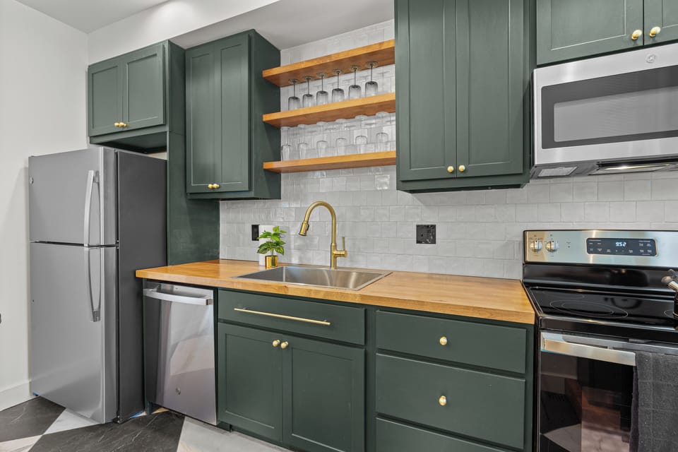 Kitchen — Wine Country Getaway vacation rental in Washington MO.