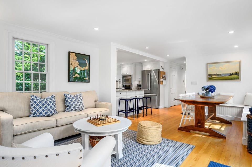 Open concept dining and kitchen