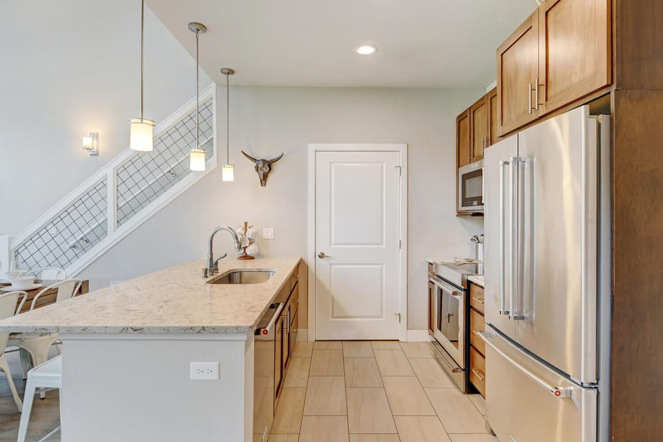 Fully Equipped Chef's Kitchen