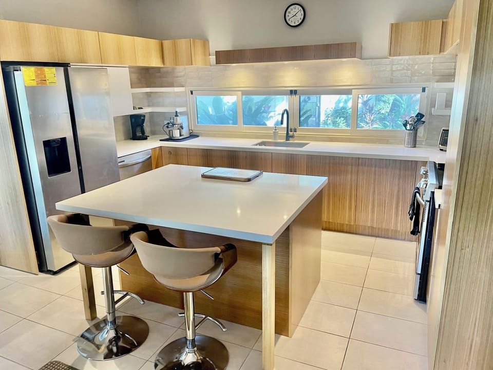 Large kitchen stocked with everything!