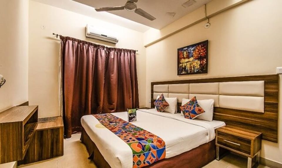 Premium Room | Egyptian cotton sheets, premium bedding, in-room safe, free WiFi