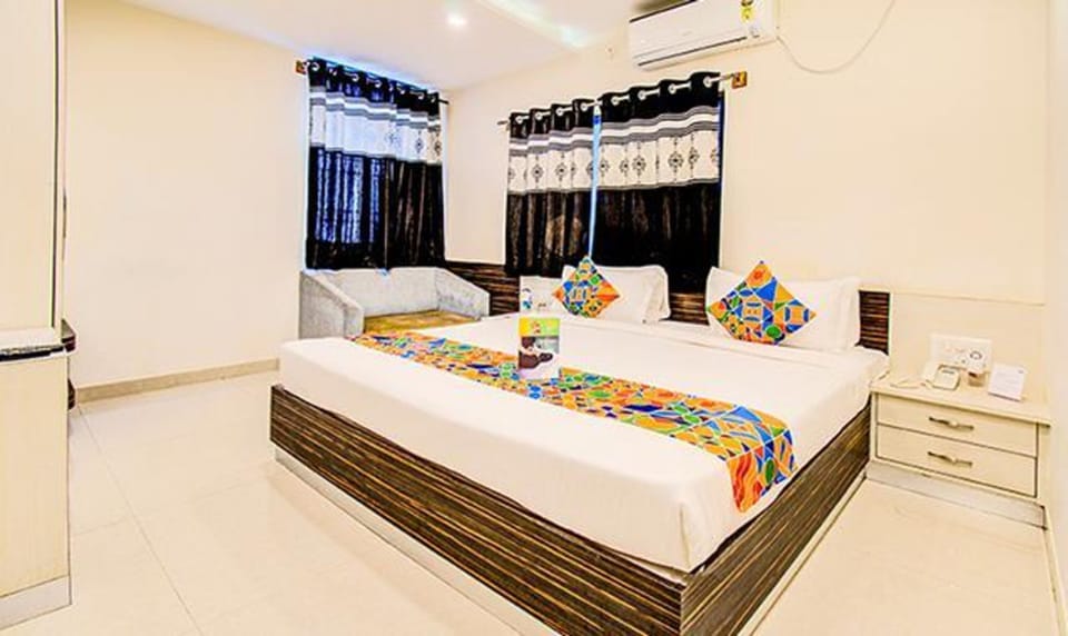 Premium Room | Egyptian cotton sheets, premium bedding, in-room safe, free WiFi