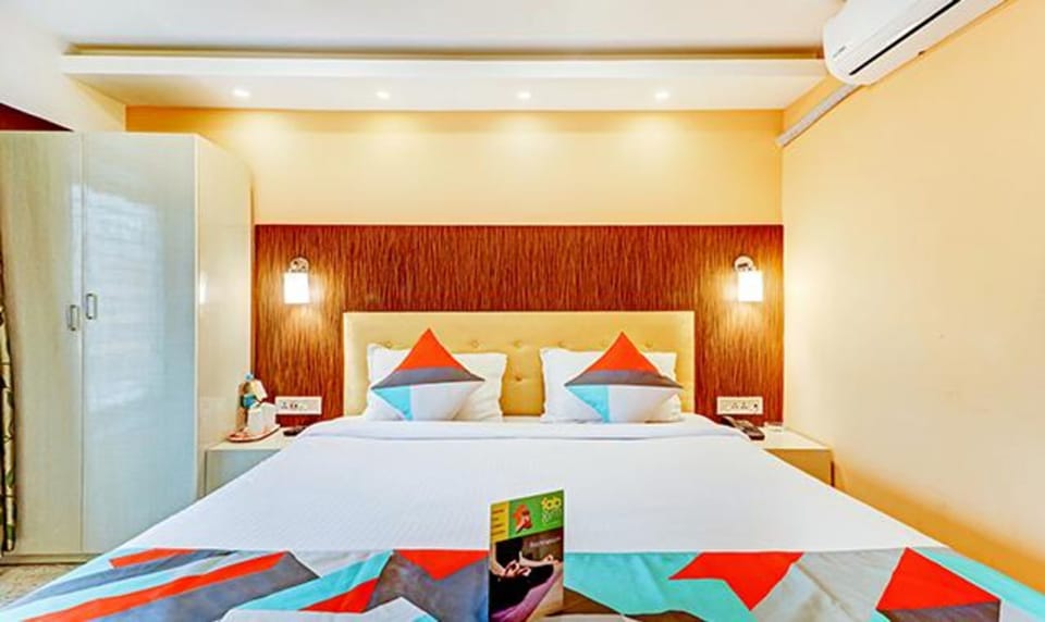 Egyptian cotton sheets, premium bedding, in-room safe, free WiFi