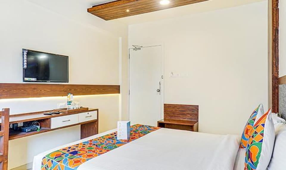Egyptian cotton sheets, premium bedding, in-room safe, free WiFi
