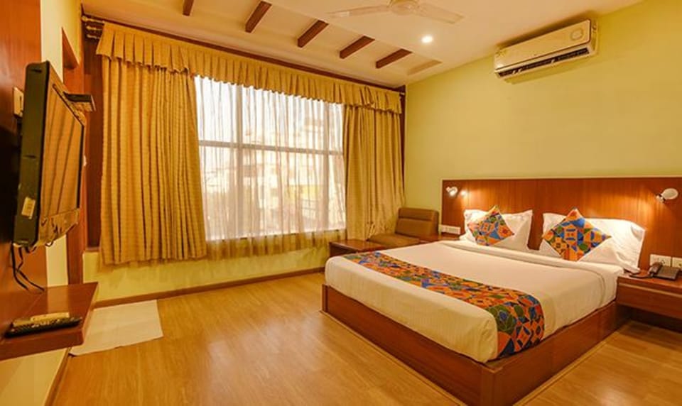 Deluxe Room | Egyptian cotton sheets, premium bedding, in-room safe, free WiFi