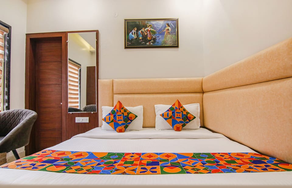 Deluxe Room | Egyptian cotton sheets, premium bedding, in-room safe, free WiFi