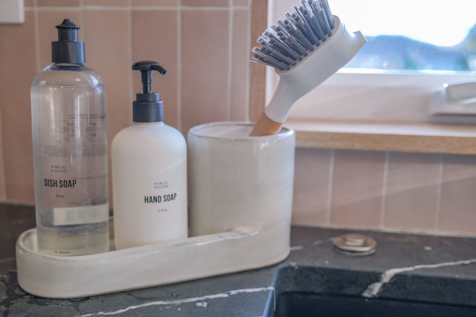 Bathroom amenities