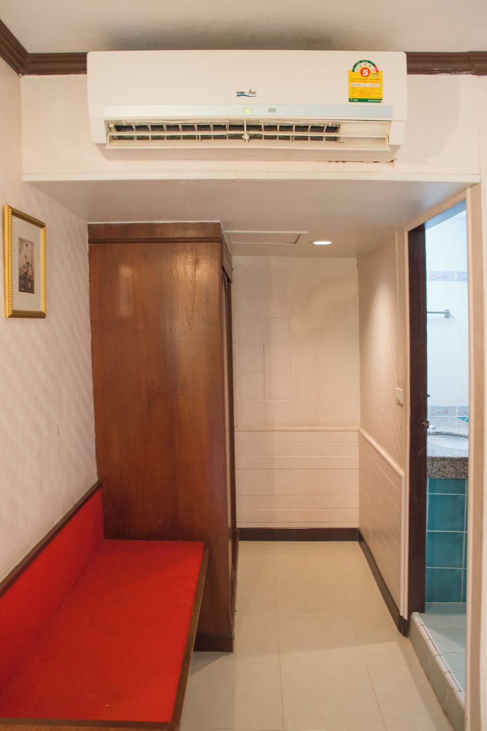 Superior Room | In-room safe, free WiFi, bed sheets
