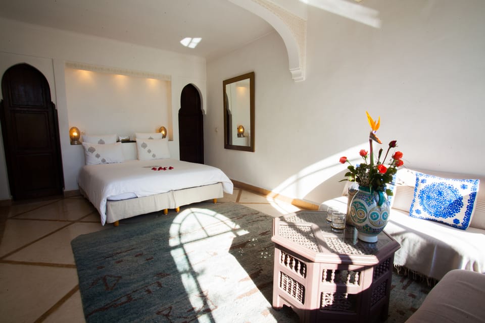Deluxe Room | Premium bedding, in-room safe, blackout drapes, soundproofing