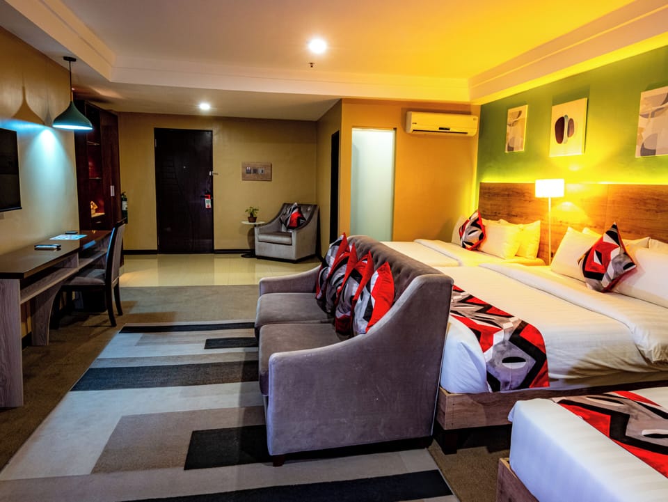 Junior Room, 1 Bedroom | Down comforters, minibar, in-room safe, desk