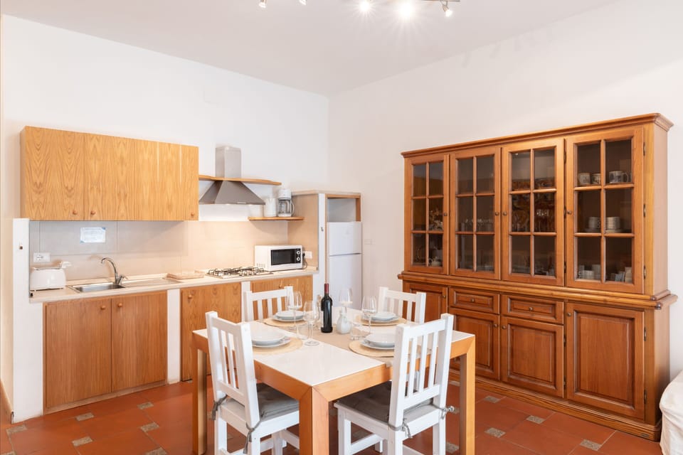 Apartment, 2 Bedrooms, Patio | Private kitchen