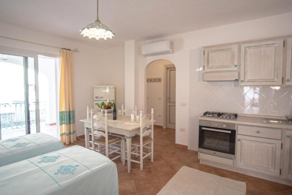 Apartment, 2 Bedrooms, Balcony | Private kitchen
