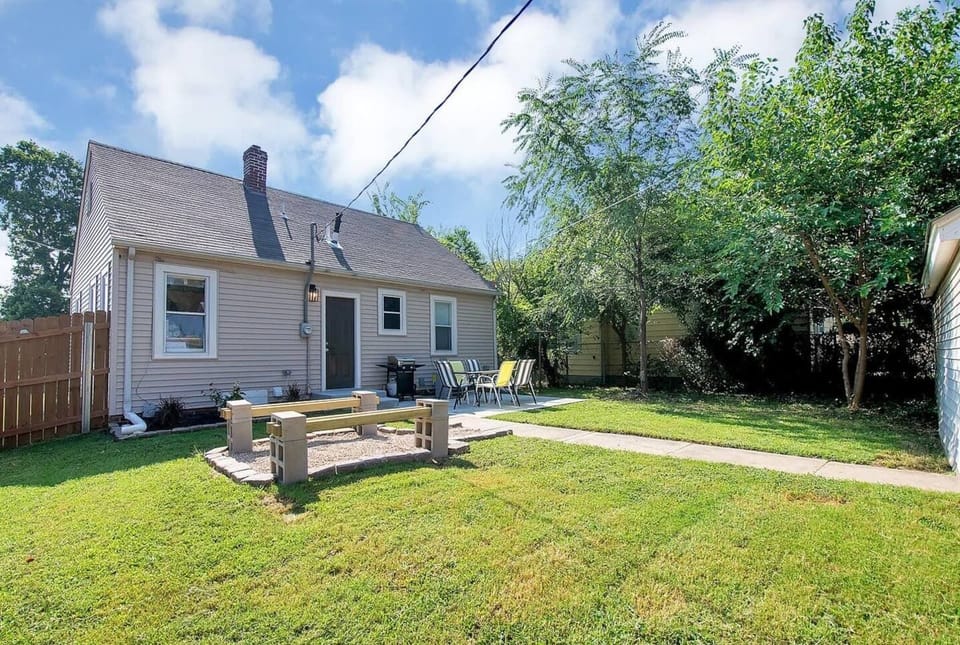 Cute Backyard area with plenty of seating