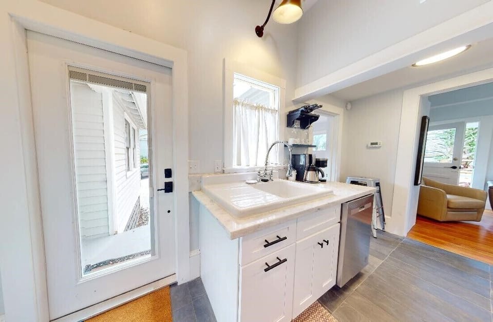 Antique Porcelain Sink with Drainboard